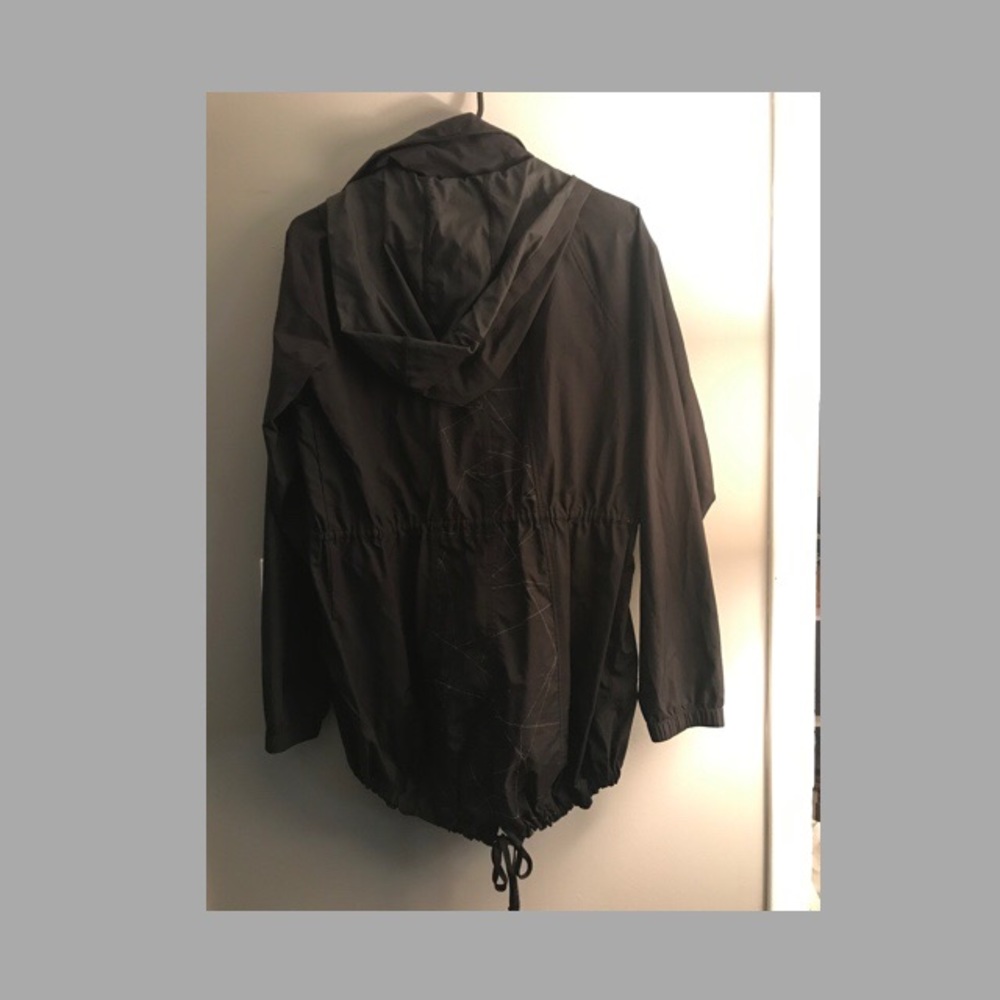 Windbreaker - Picture 2 of 2